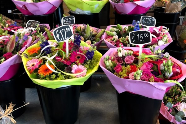 花の国オランダで花束を買う
